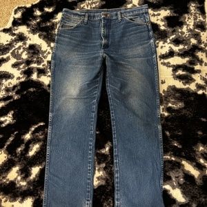 vintage men's wranglers-so sexy 35 x 32